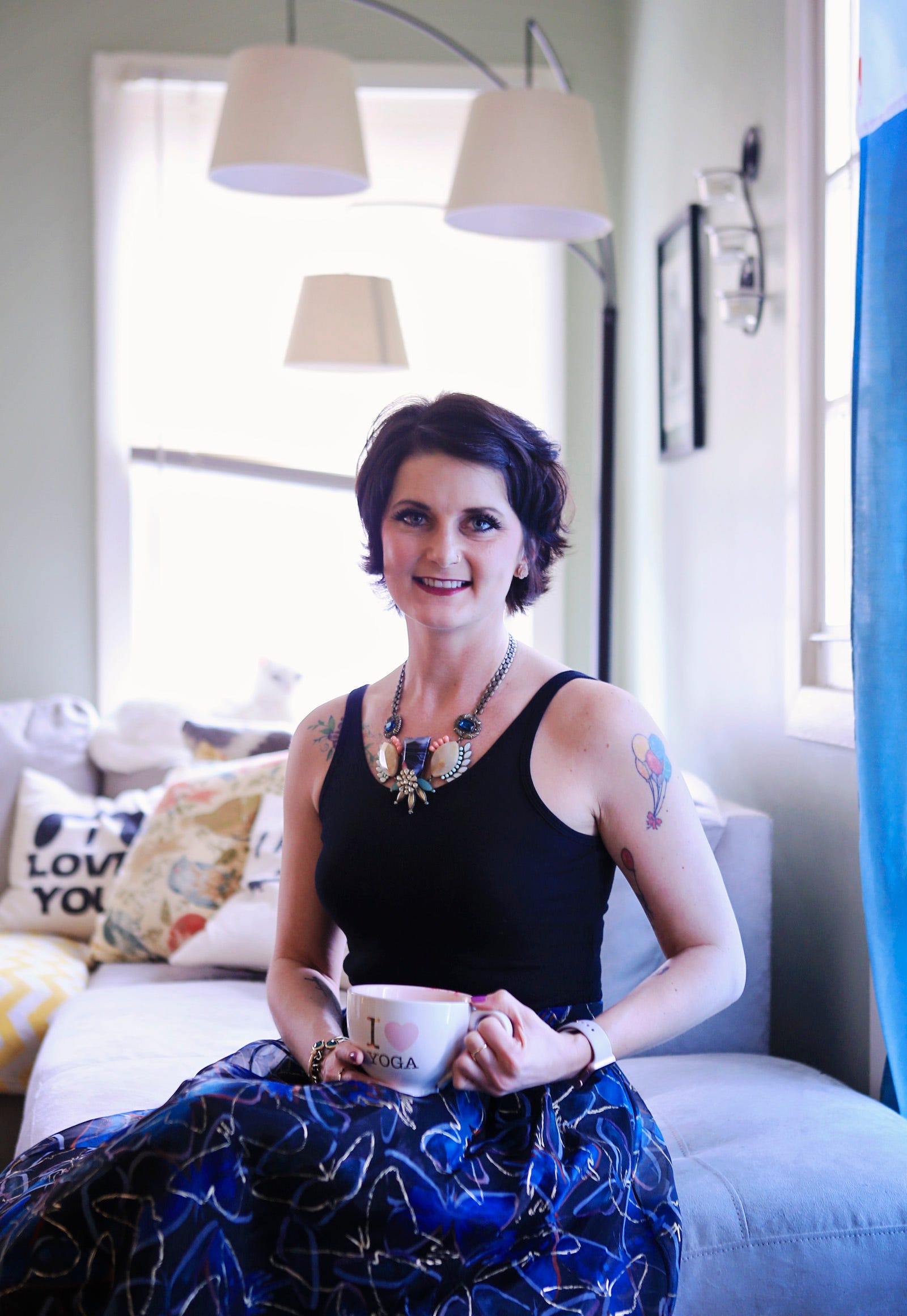 dress like a yoga teacher